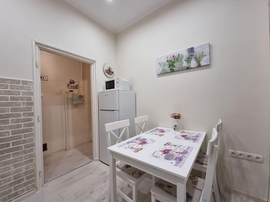 Vintage Apartman In City Center Miskolc Exterior foto